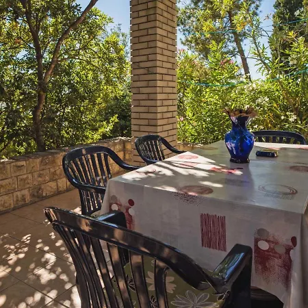 Dada By Interhome Ferienhaus Rovanjska